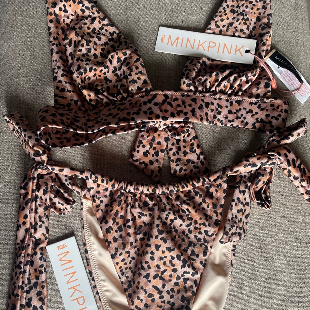 NWT Minkpink bikini. Never worn!